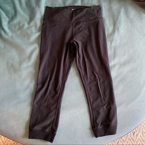 Nike Cropped Legging